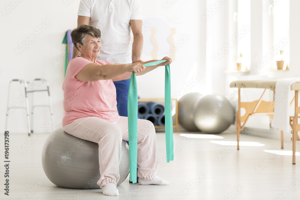 Back pain physiotherapy assessment at Physio Zones